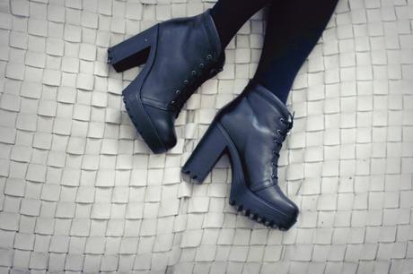 lace up boots