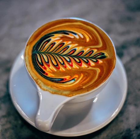 Vous prendrez-bien un café arc-en-ciel ?