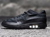 Nike Ultra Flyknit Triple Black