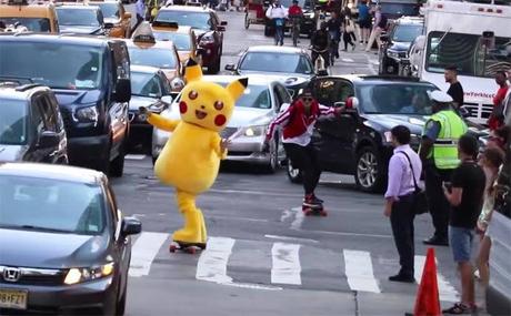Ce YouTubeur a décidé de jouer à Pokémon GO dans la vie réelle !
