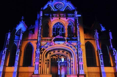 bourg-en-bresse couleurs amour monastère royal brou spectacle illuminations