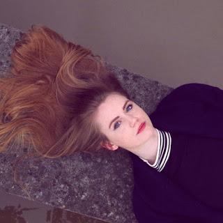 Quand la musique est bonne ! Envolez vous avec la voix troublante Louise Eliott... 