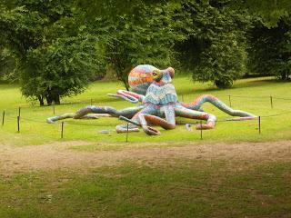 Les 5 œuvres d'art les plus étranges du Yorkshire Sculpture Park!