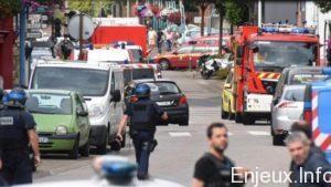 France : un prêtre tué dans une prise d’otages revendiquée par l’Etat islamique