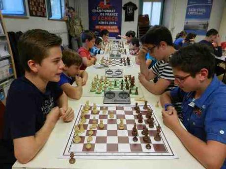 Alexis Cahen, 16 ans, milite pour rajeunir l'image des échecs