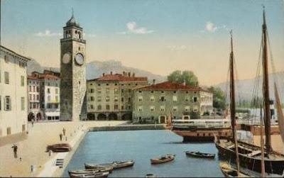 il regrettera alors de ne plus avoir quelques marines à fourguer