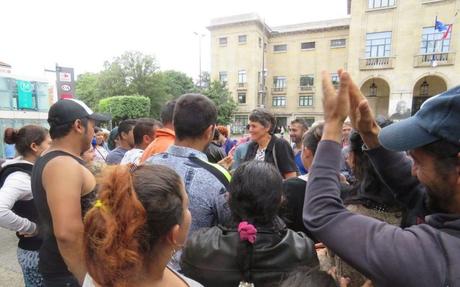 Montreuil : l’ex-maire, Voynet, en soutien des familles roms expulsées