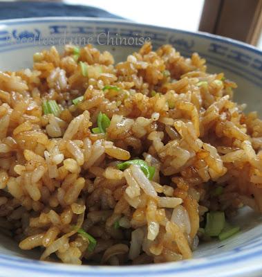 Savourer la simplicité : riz à la sauce soja 酱油炒饭