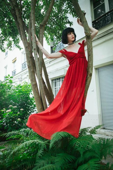 Scarlett photoshoot long dress tree
