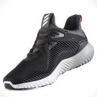 Quelles sneakers porter pour moins de 100 euros?