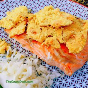 Saumon express à la plancha et son crumble au parmesan et aux agrumes