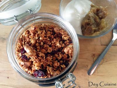 Granola confiture de figues & huile de pistache