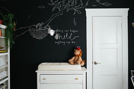 Du noir pour une chambre d'enfant : pour ou contre ?