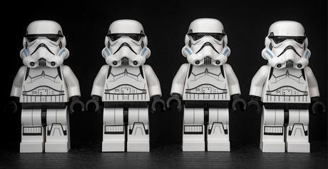 armée de stormtrooper en Lego d'après Star Wars