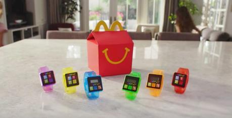 McDonald’s rappelle 32 millions de bracelets connectés provoquant des irritations de la peau