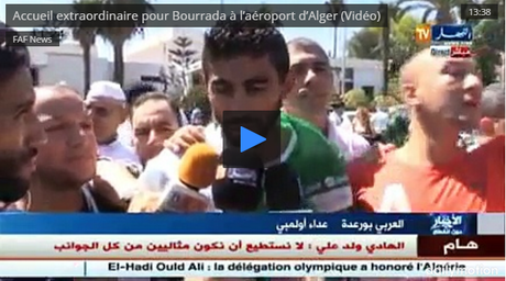 Vidéo : Accueil extraordinaire pour Bourrada à l’aéroport d’Alger (Vidéo)
