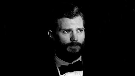 Jamie Dornan parle de The Fall et de Fifty Shades dans une nouvelle interview avec ET Online