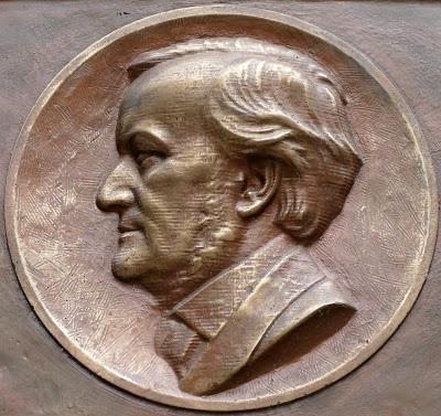 Wagner à Dresde, une plaque commémorative