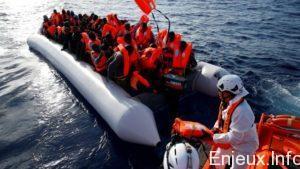 Près de 1.800 migrants secourus au large de la Libye