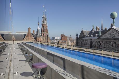 W Amsterdam, un bijou à Amsterdam who4090po-181586-WET deck