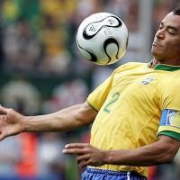 Quels sont les joueurs les plus capés des plus grandes nations du foot? Quels sont les joueurs les plus capés des plus grandes nations du foot?