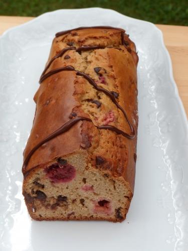 Cake, farine de châtaigne, framboises, pépites de chocolat