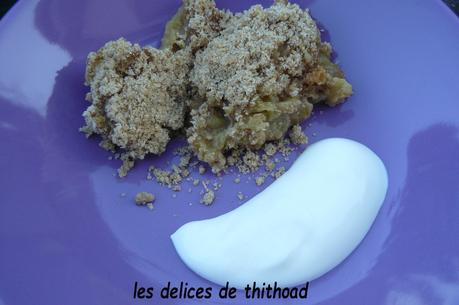 Crumble à la rhubarbe