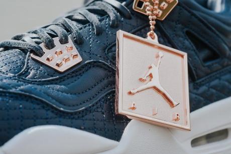 Air Jordan 4 Retro Premium Pinnacle Obsidian