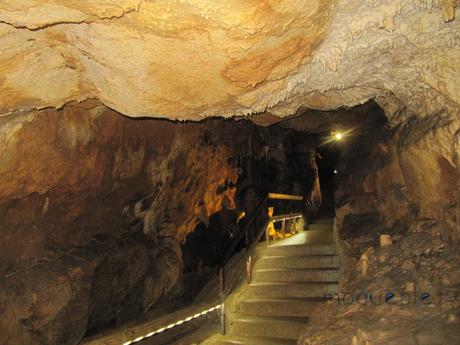 France - La grotte de Cerdon
