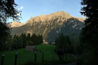 Le Karwendel au crépuscule