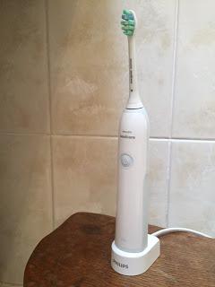 Comment Sonicare m'a réconciliée avec les brosses à dents électriques (test produit)