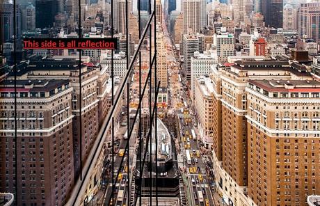 Reflet de New York sur un immeuble