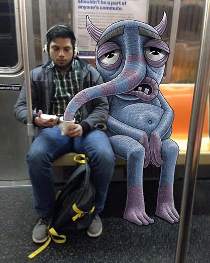 Cet artiste incruste des monstres dans ses photos prises dans le métro new-yorkais