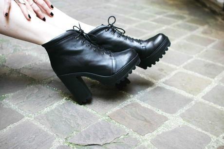 boots-cuir-lacees