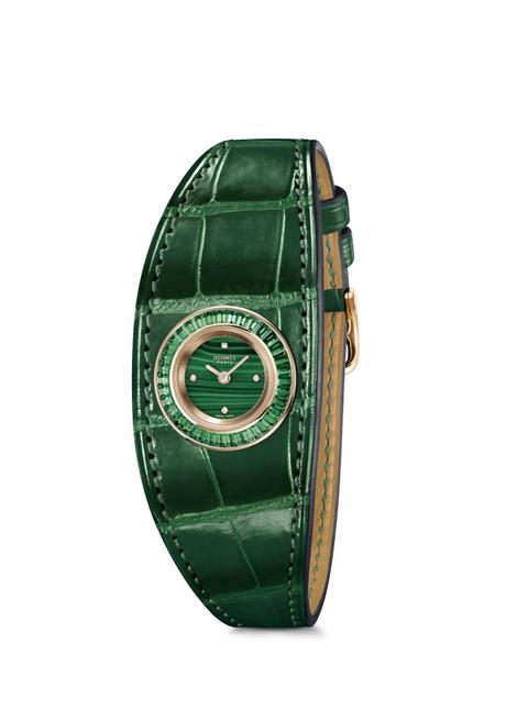 Hermes_Higlights Baselworld 2016_Faubourg Manchette Joaillerie_Pictures_Products_Faubourg Manchette Joaillerie_malachite_emerald green alligator®Calitho
