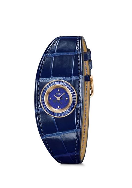 Hermes_Higlights Baselworld 2016_Faubourg Manchette Joaillerie_Pictures_Products_Faubourg Manchette Joaillerie_lapis lazuli_sapphire blue alligator®Calitho