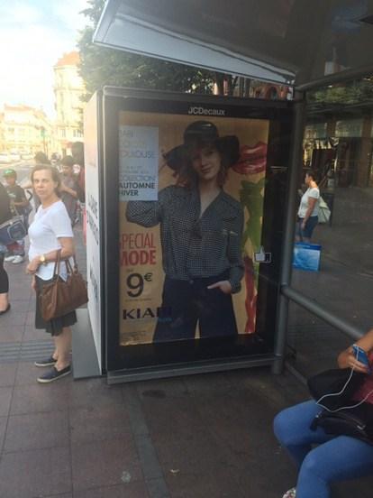 Kiabi lance des affiches vivantes