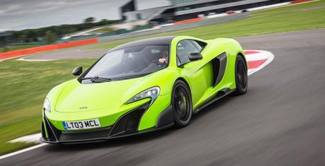 Apple songerait-elle à faire l’acquisition de McLaren?