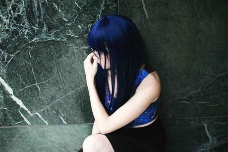 girl-with-blue-hair