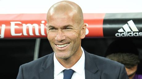 Dans FIFA 17, l’avatar de Zidane ressemble à tout… sauf à Zidane !