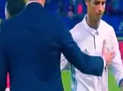 VIDÉO. Cristiano vraiment énerve contre Zidane après l'avoir fait sortir