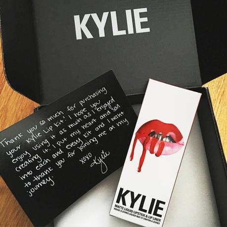 Mon avis sur le rouge à lèvres Lip Kit 22 de Kylie Cosmetics
