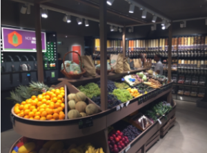 Auchan ouvre sa première supérette urbaine 100% bio coeur-de-nature1