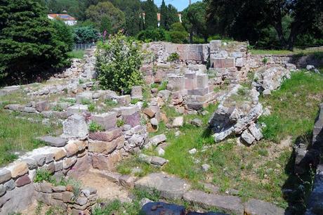 hyères var antiquité site archéologique olbia vestiges