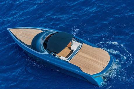 aston-martin-powerboat-11