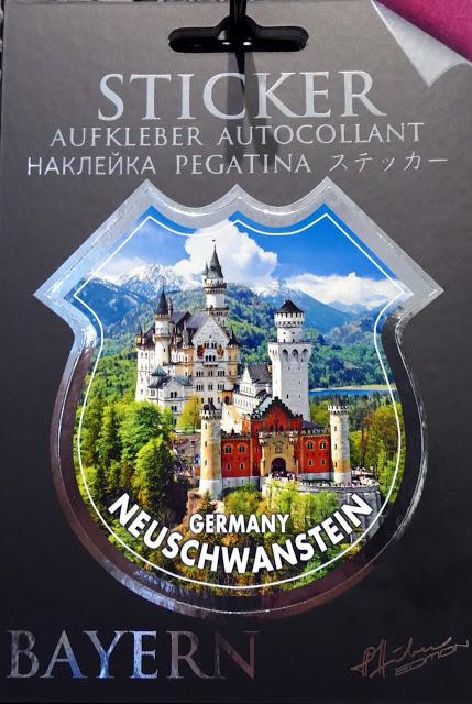 Ludwigmania: du kitsch à gogo chez les marchands du temple