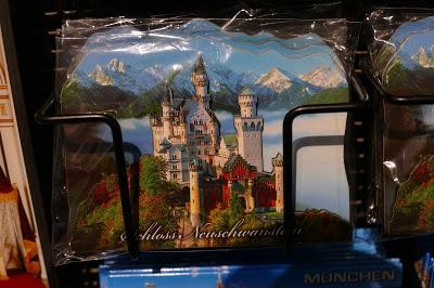 Ludwigmania: du kitsch à gogo chez les marchands du temple