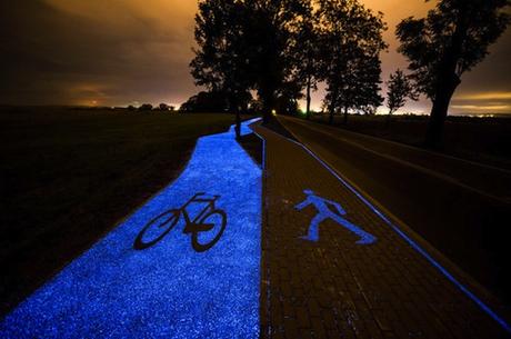 Glowing-Bike-Lane-Poland-01