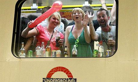Booze party on UK tube before alcohol ban
