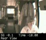 vidéo femme chauffeur bus virage
